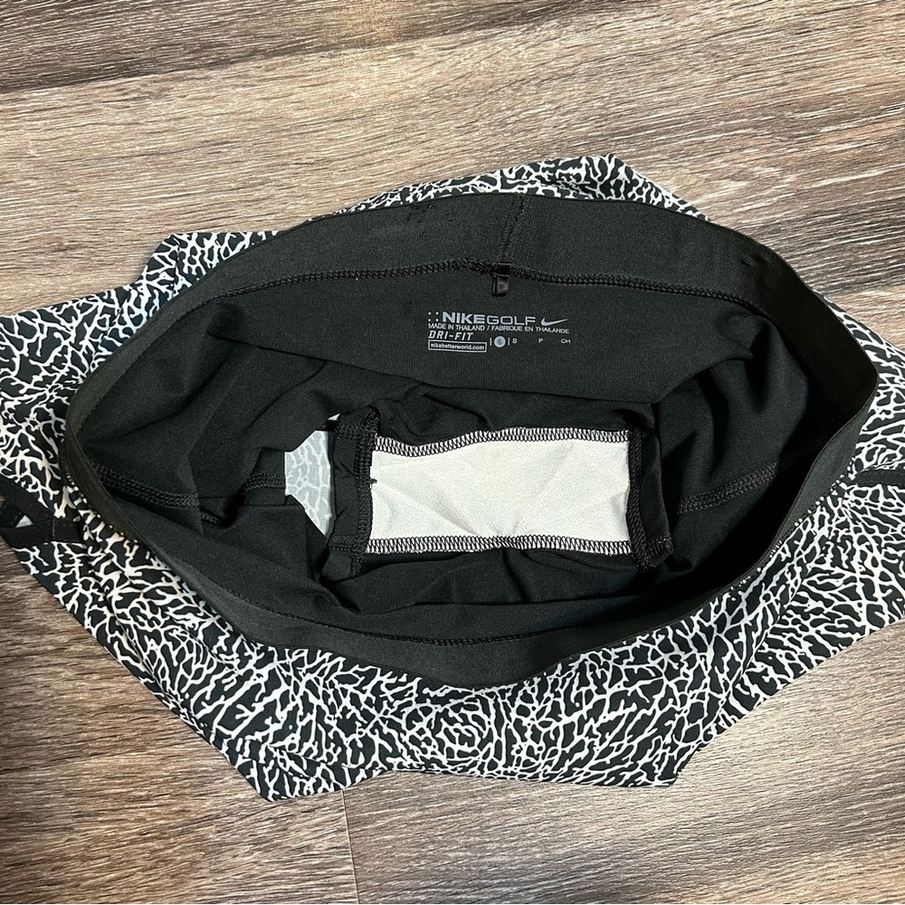 Nike Golf Black and White Skirt - Picture 5 of 6